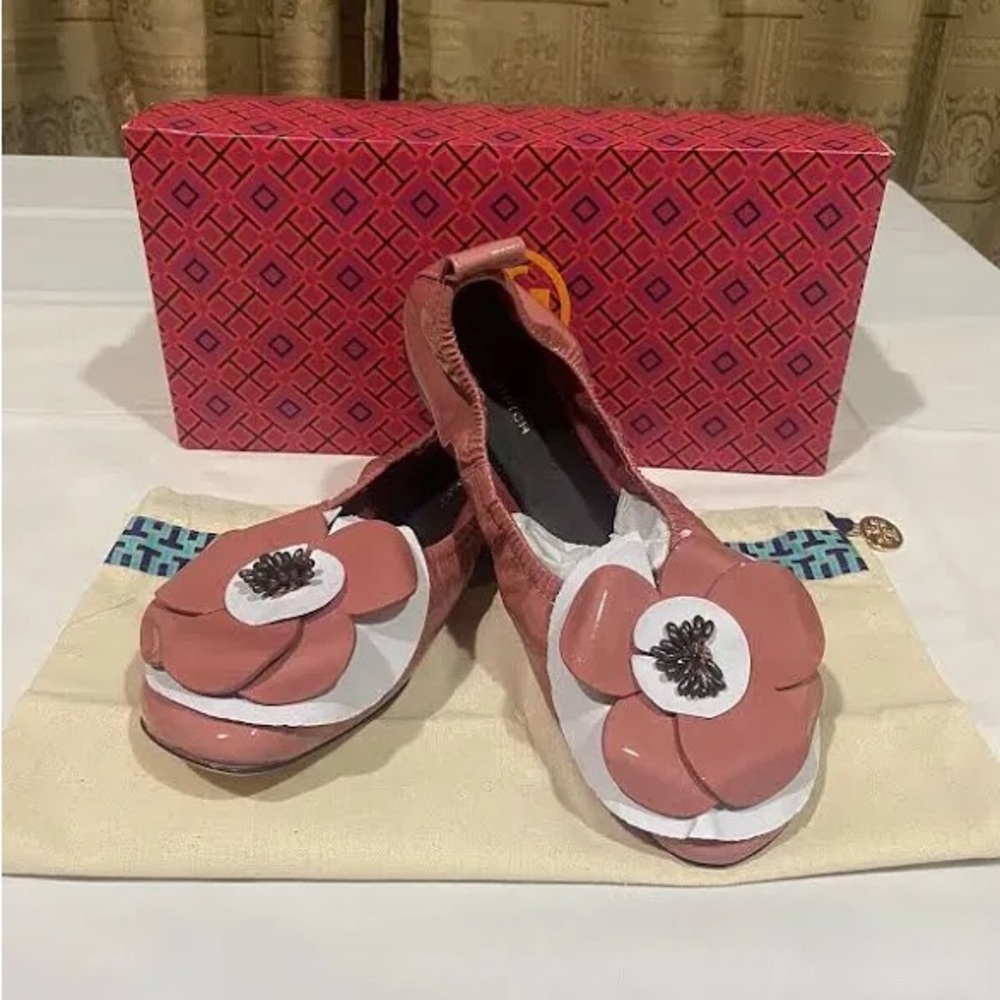 NWOT Tory Burch Flower Cloud Flats